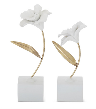 White Resin Sm Flower on gold stand